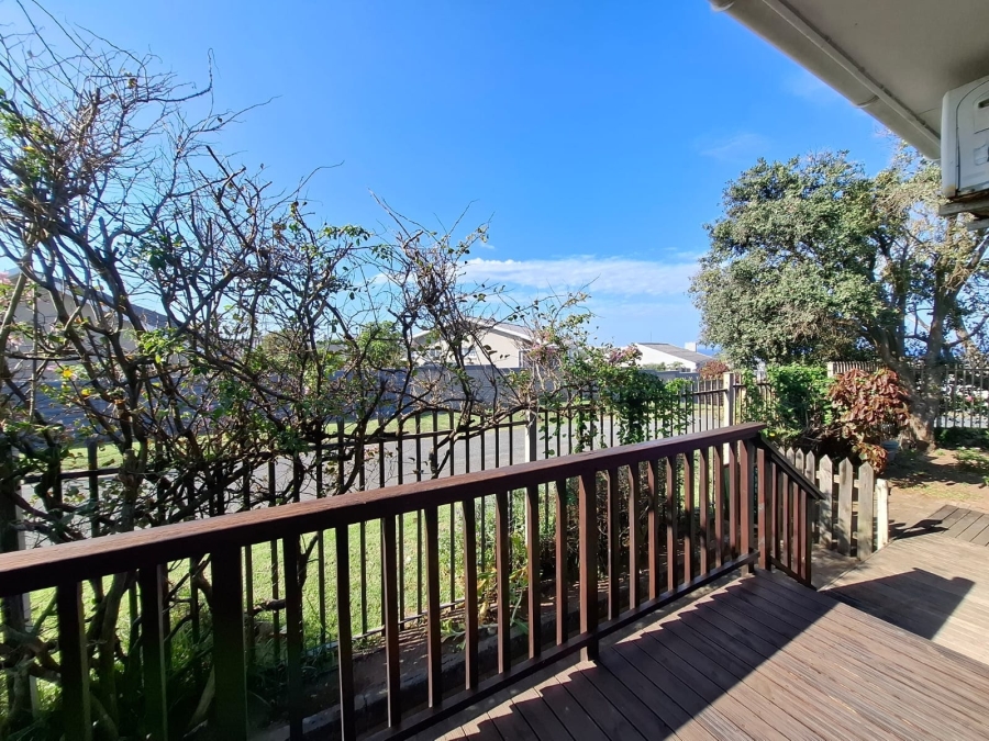 7 Bedroom Property for Sale in Gonubie Eastern Cape